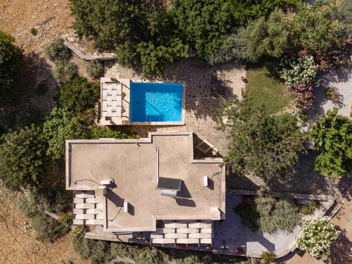 Koules Estate, With Private Pools & Bbq - Embracing Nature, By Thinkvilla Argouli エクステリア 写真