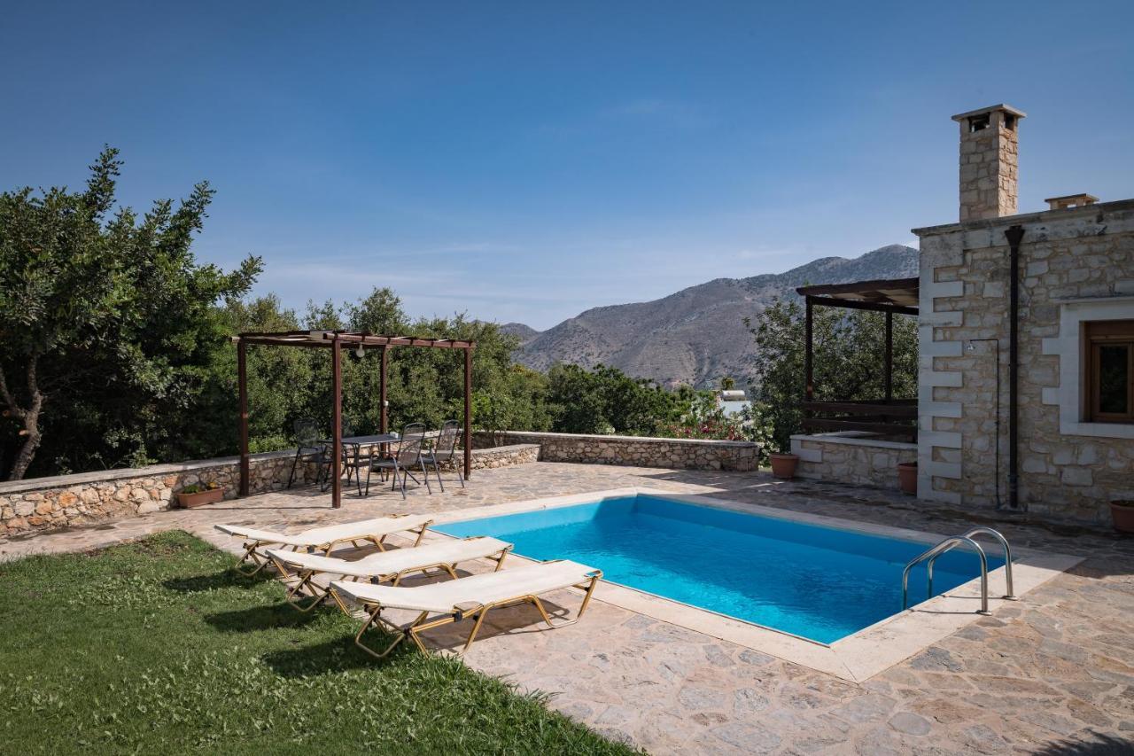 Koules Estate, With Private Pools & Bbq - Embracing Nature, By Thinkvilla Argouli エクステリア 写真