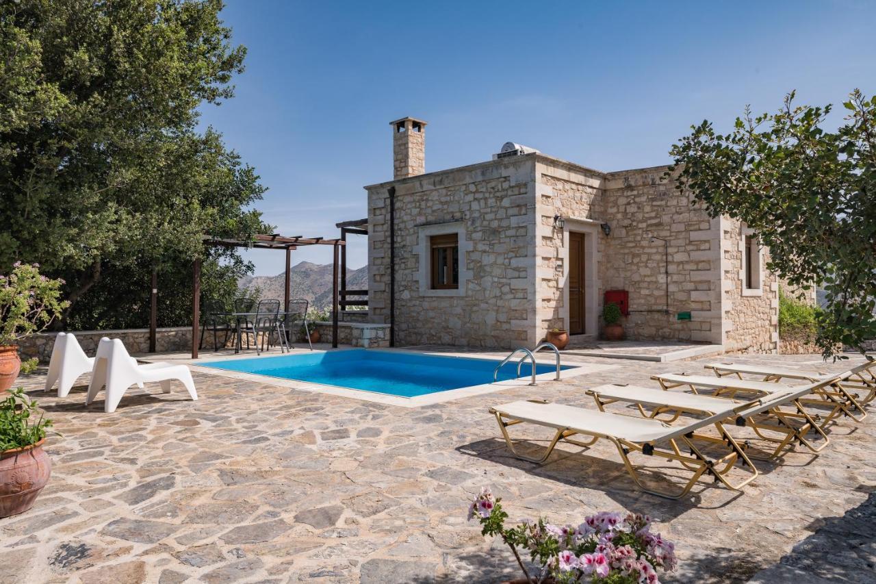Koules Estate, With Private Pools & Bbq - Embracing Nature, By Thinkvilla Argouli エクステリア 写真