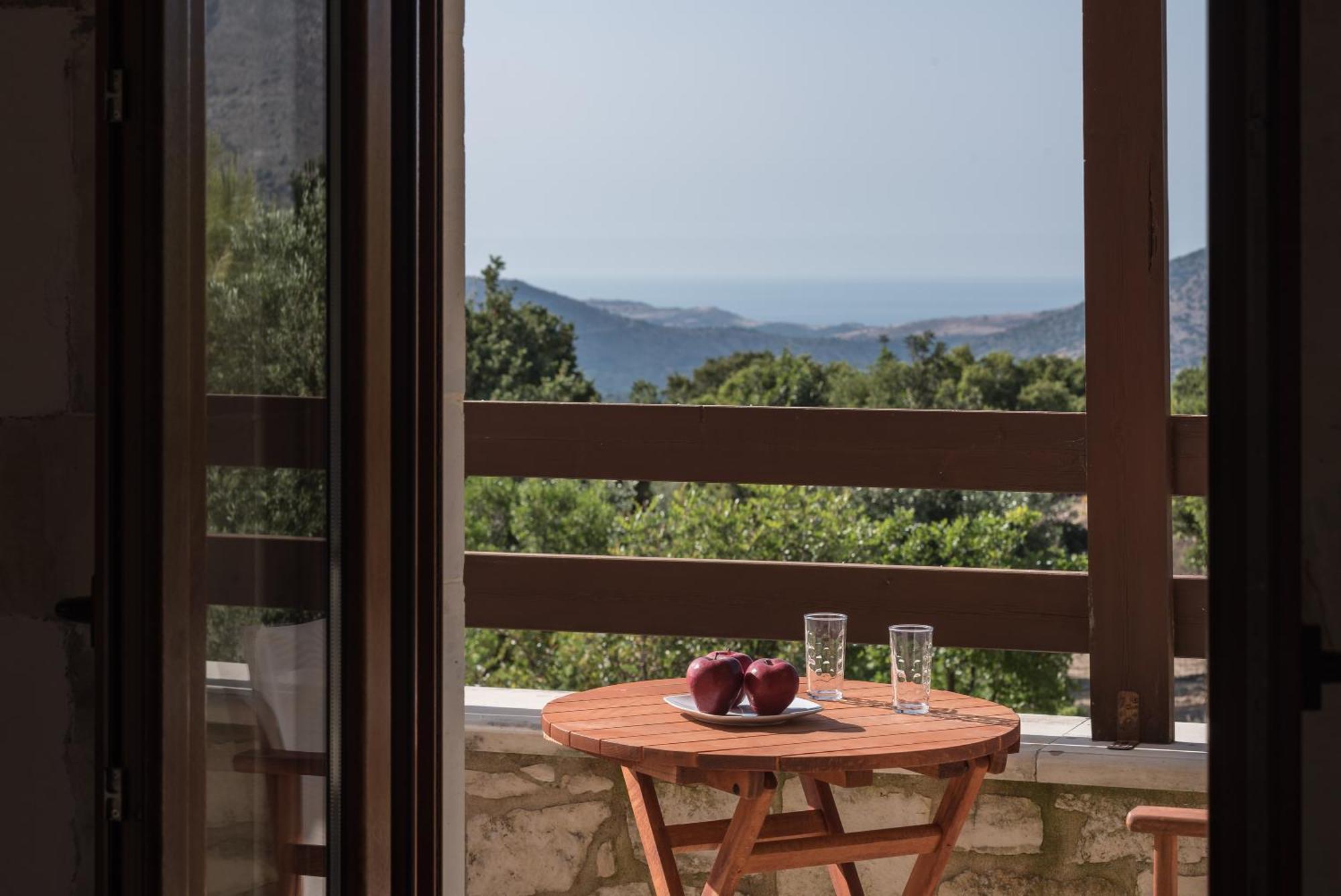 Koules Estate, With Private Pools & Bbq - Embracing Nature, By Thinkvilla Argouli 部屋 写真