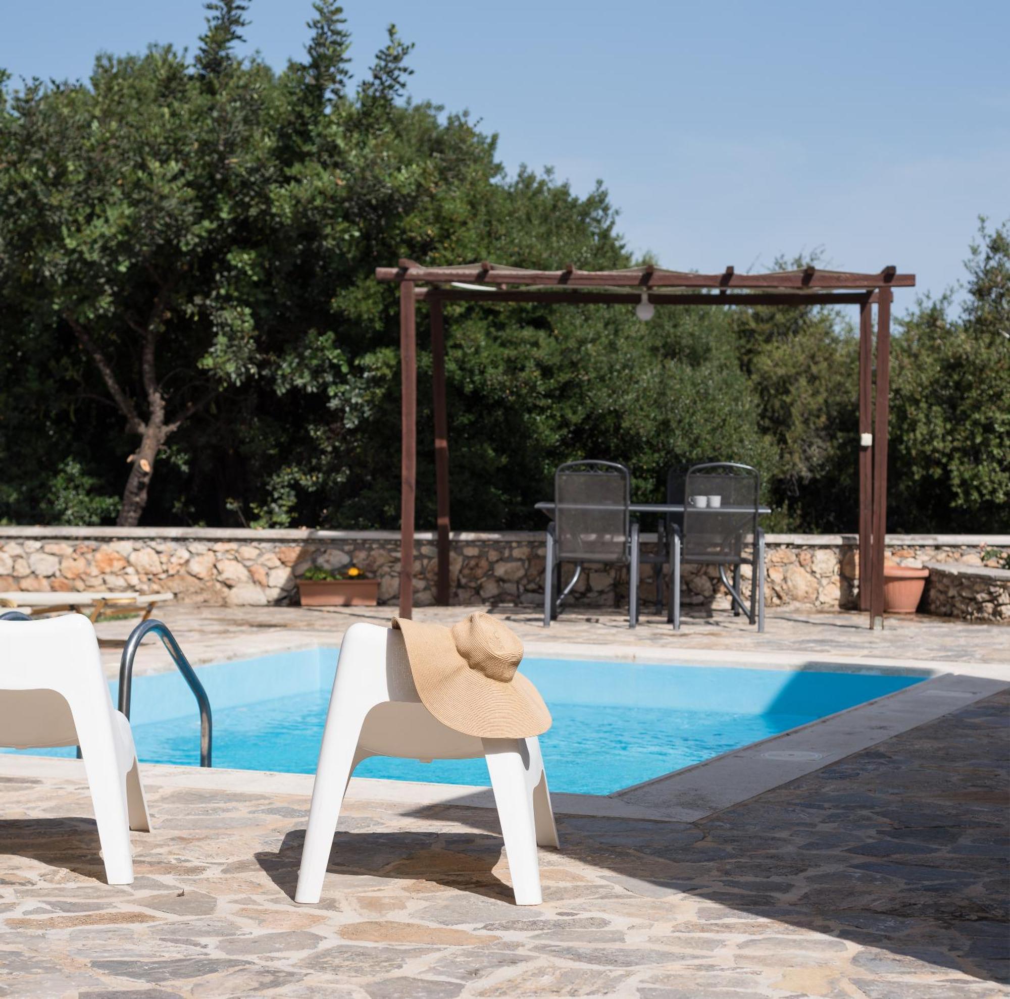 Koules Estate, With Private Pools & Bbq - Embracing Nature, By Thinkvilla Argouli 部屋 写真