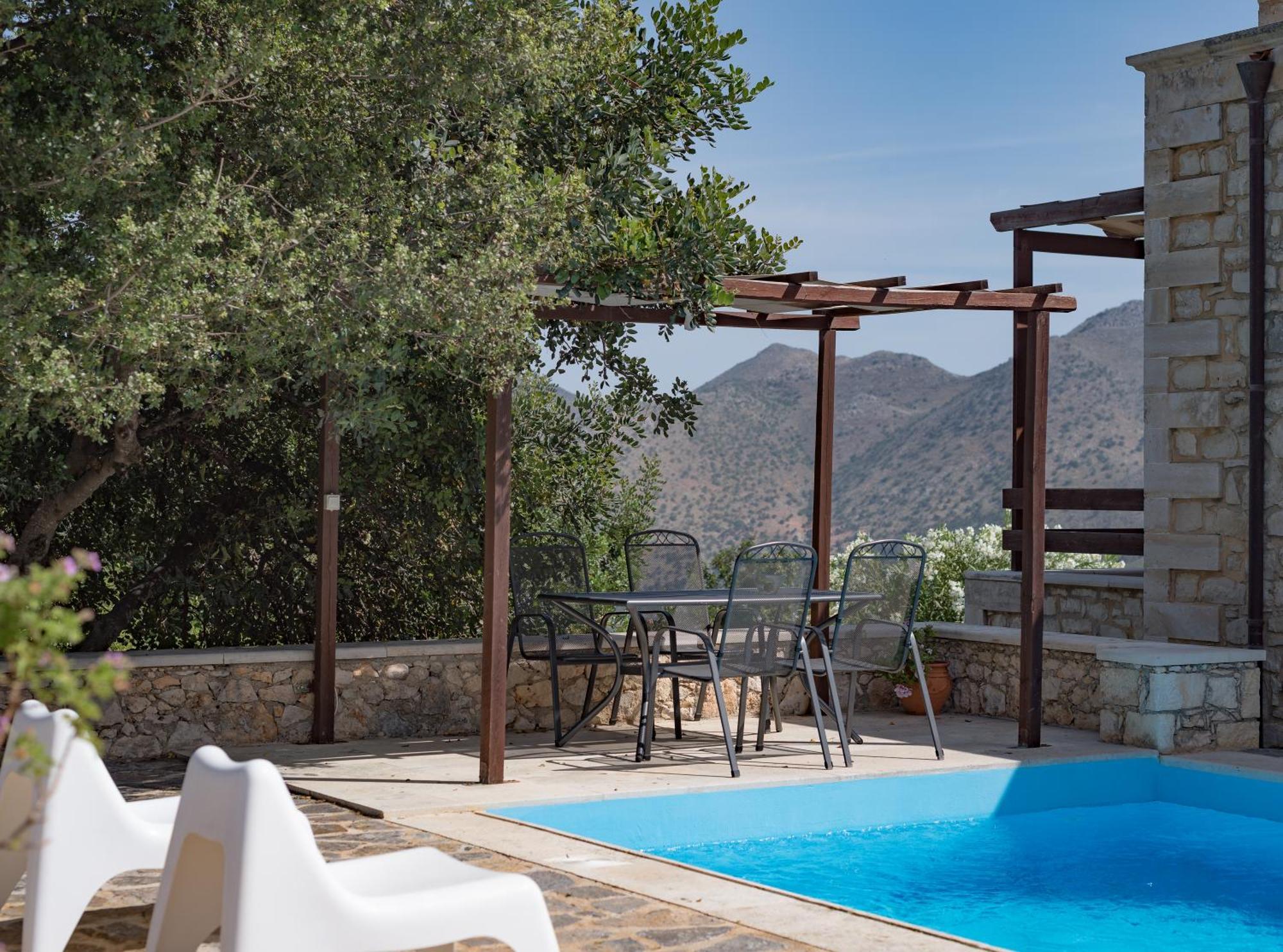 Koules Estate, With Private Pools & Bbq - Embracing Nature, By Thinkvilla Argouli 部屋 写真